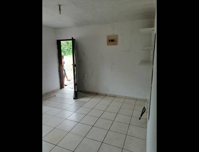 2 BEDROOM APARTMENT FOR SALE IN SUNFORD